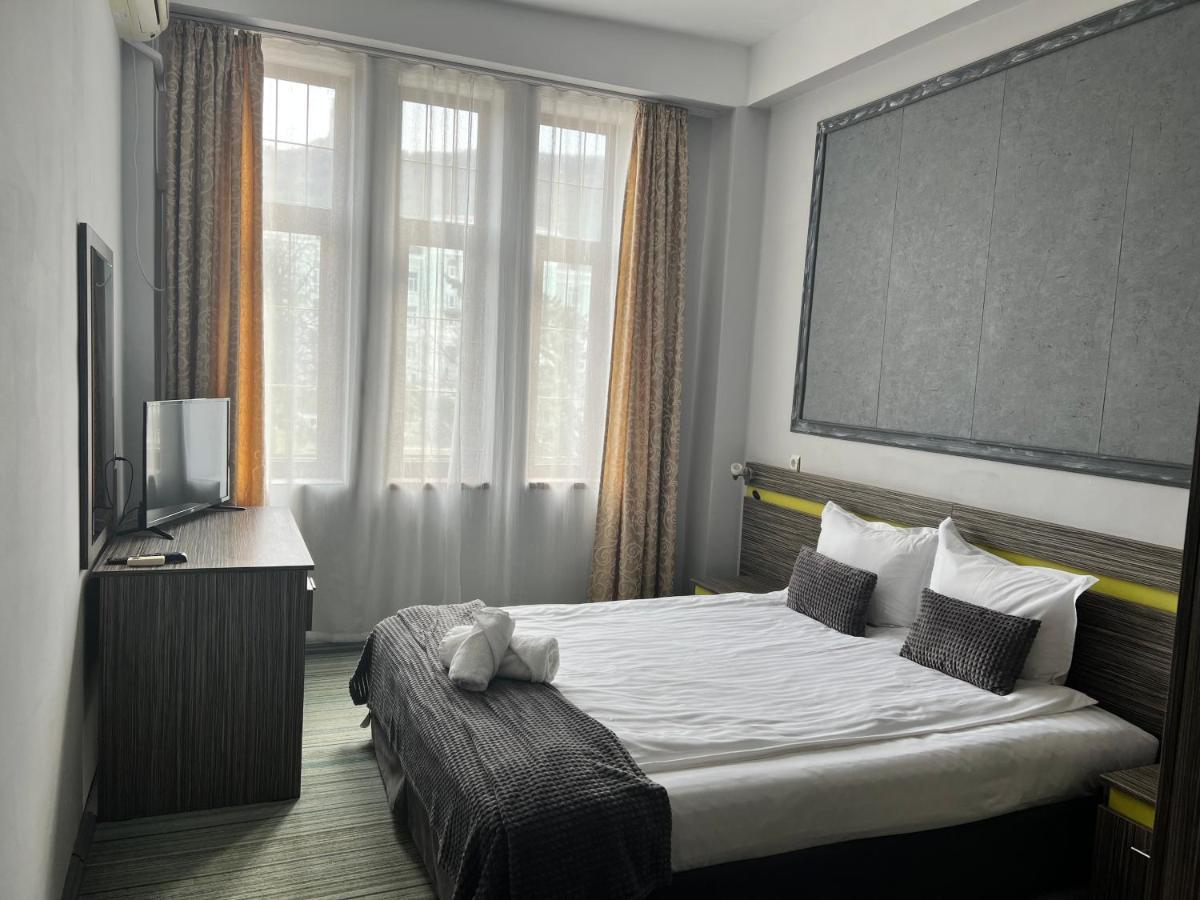 Family Hotel Central Shumen Luaran gambar