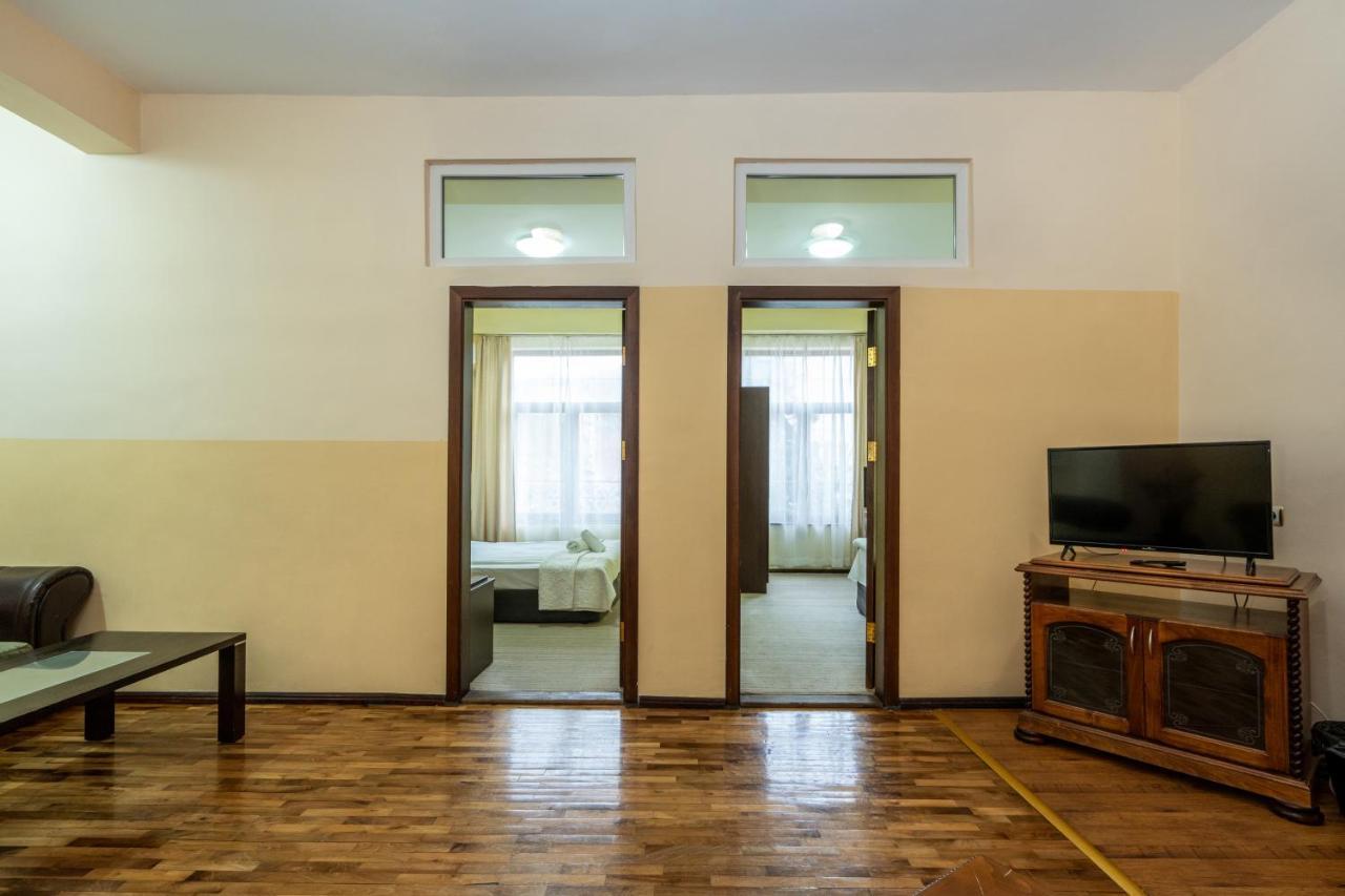 Family Hotel Central Shumen Luaran gambar