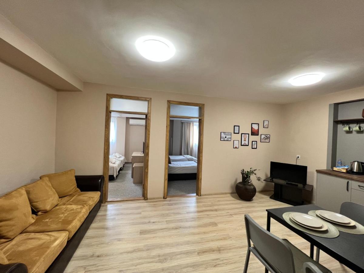 Family Hotel Central Shumen Luaran gambar