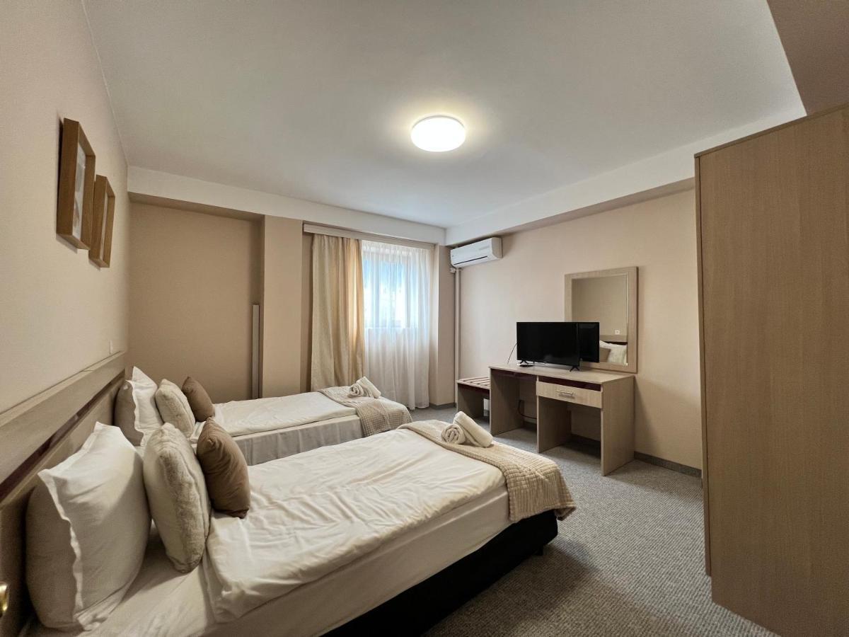 Family Hotel Central Shumen Luaran gambar
