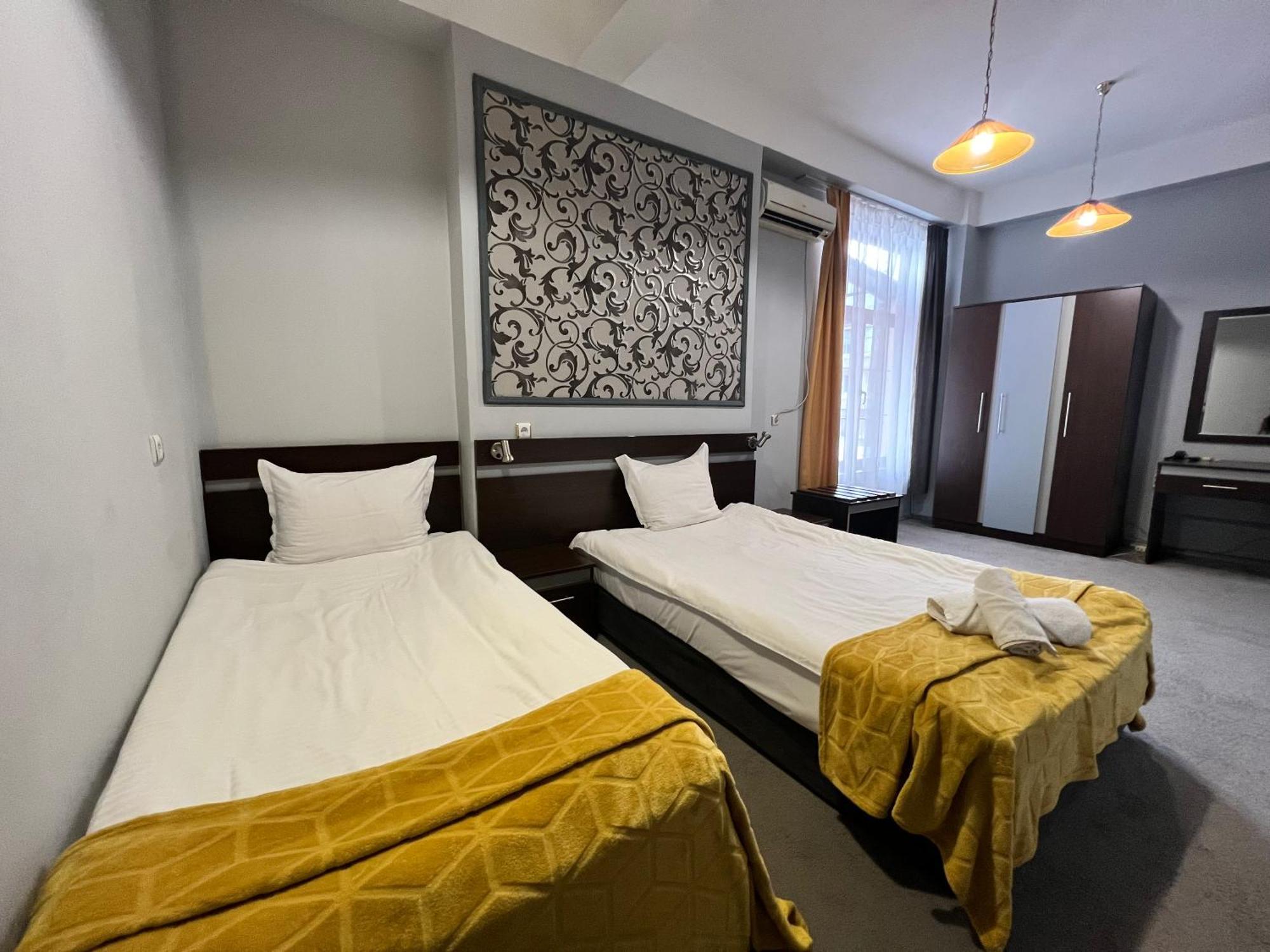 Family Hotel Central Shumen Luaran gambar